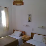 Front Salvanos Apartment Acharavi (Corfu)
