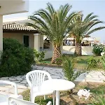 Front Salvanos Apartment