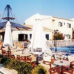 Apartment Front Salvanos *