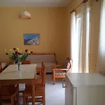Front Salvanos Apartment *