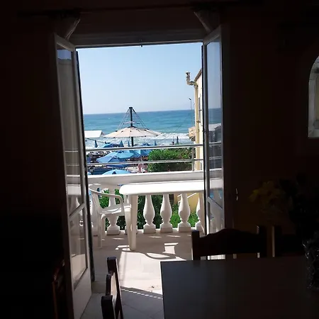 Front Salvanos Acharavi (Corfu)