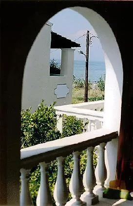 Front Salvanos Daire Acharavi (Corfu)