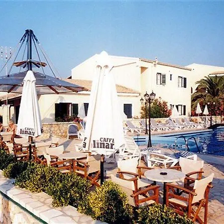 Front Salvanos * Acharavi (Corfu)