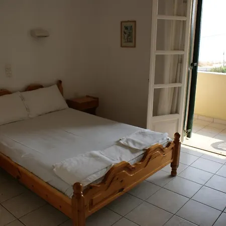 아파트 Front Salvanos