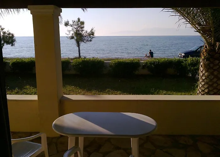 Front Salvanos * Αχαράβη