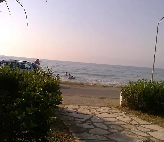 Front Salvanos Acharavi (Corfu)
