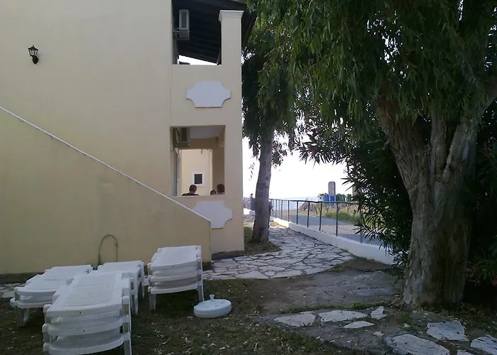 Front Salvanos * Αχαράβη