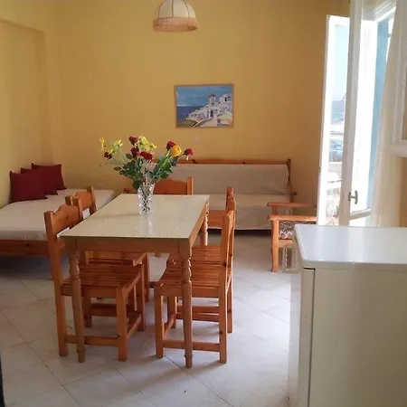 Apart-hotel Front Salvanos Acharavi (Corfu)
