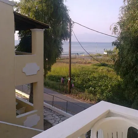 Διαμέρισμα Front Salvanos *