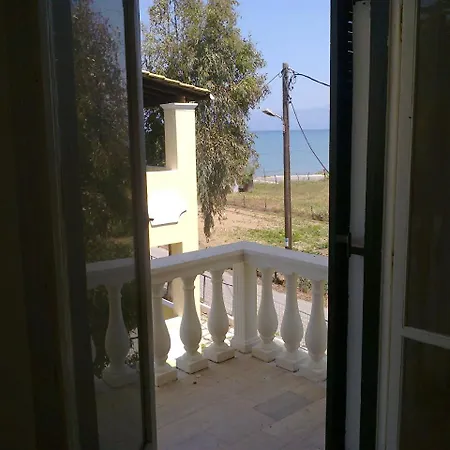 Διαμέρισμα Front Salvanos