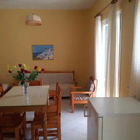 Front Salvanos Apart-hotel 2*